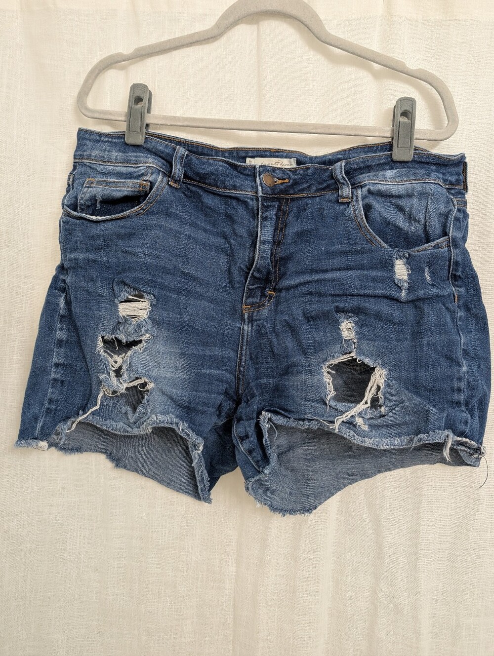 Discount Divas Distressed Denim Shorts Size XL